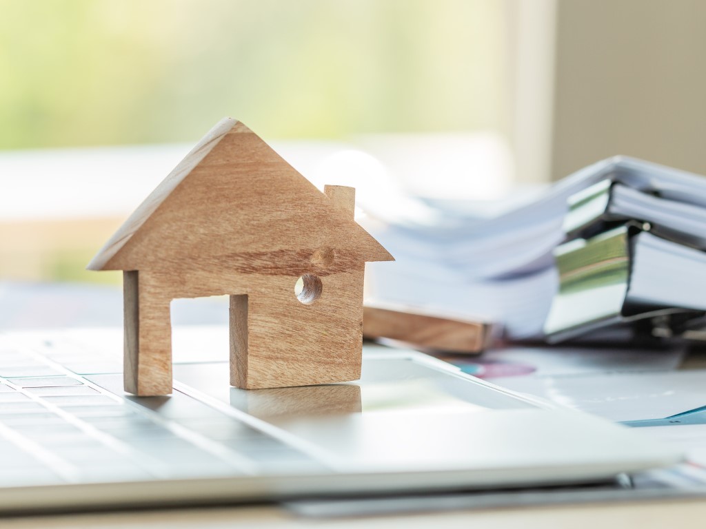 IMT exemption: Rules and limits in mixed contracts