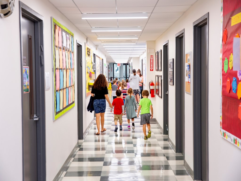Municipalities can now apply for EIB school support