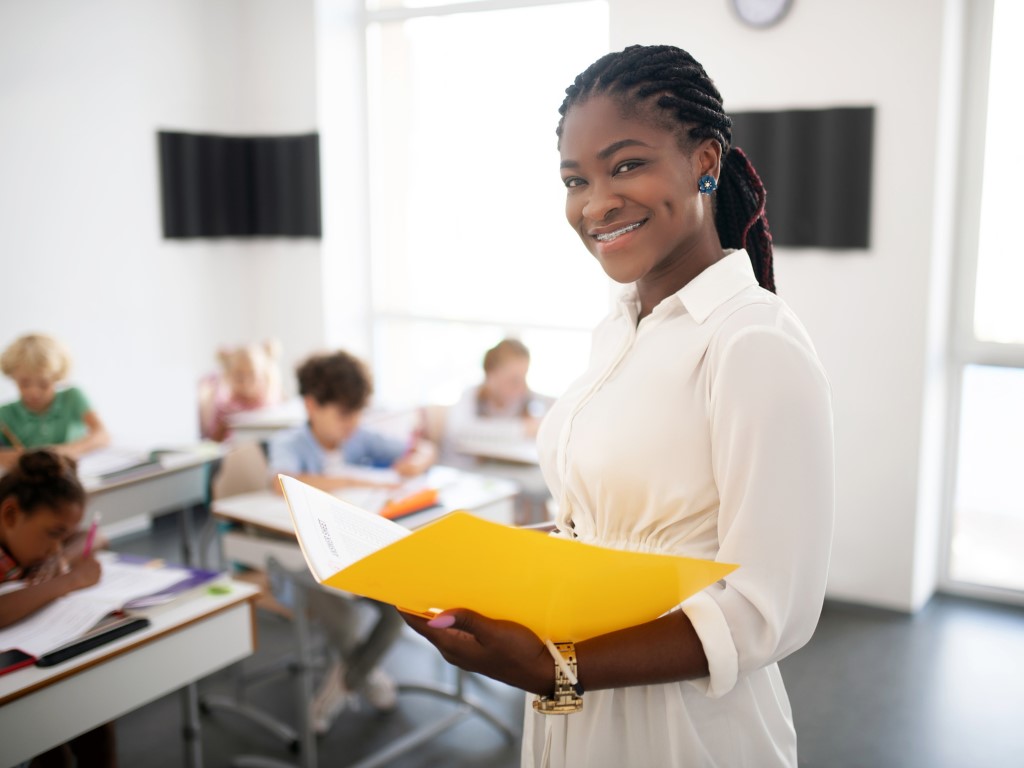 More than 1,600 teachers placed in under-resourced areas