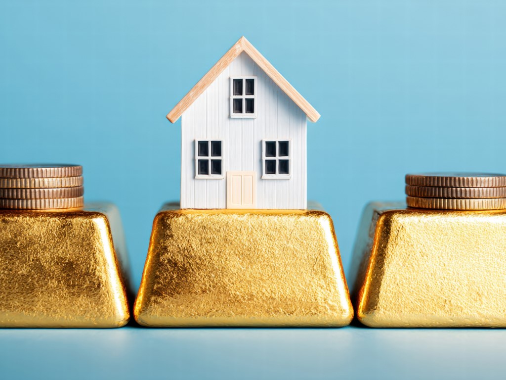 Houses for Sale Appreciate and Hit Record High