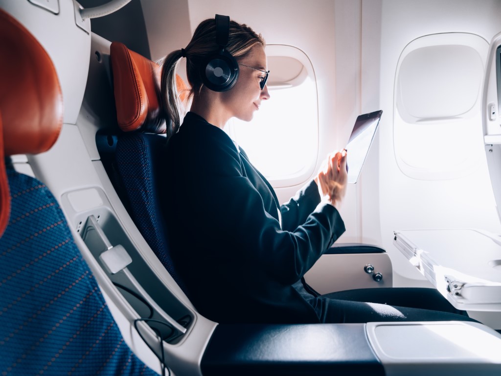 Air travel: basic etiquette rules