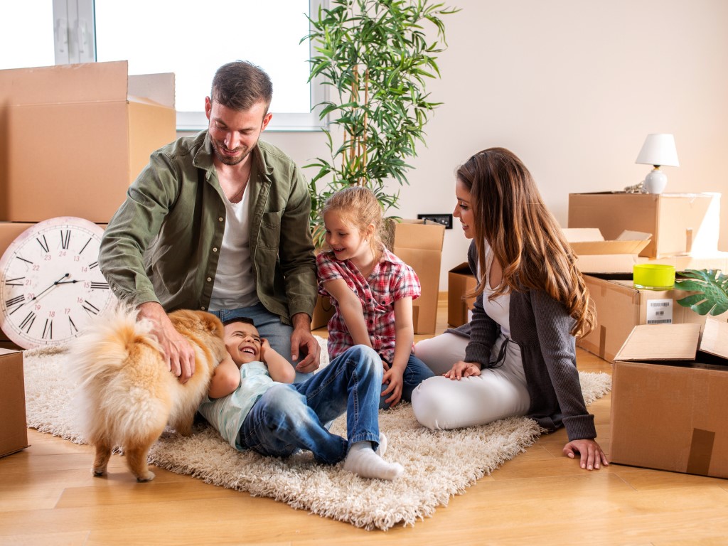 Foreigners buying homes in Portugal fall in 2025