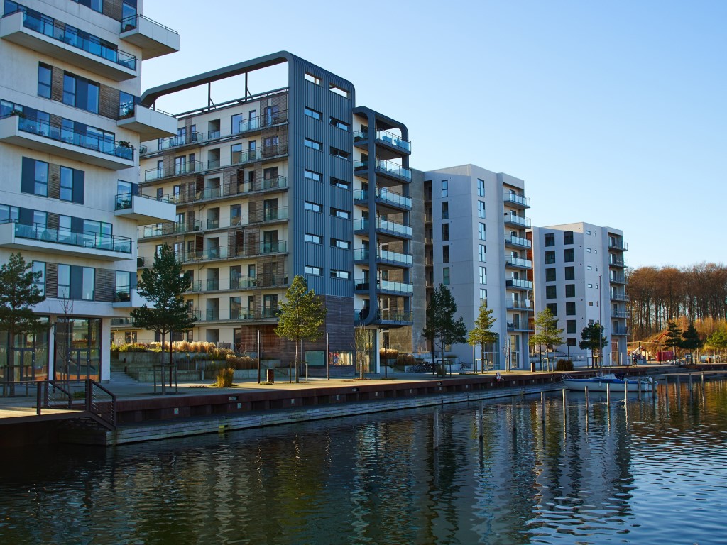 Early repayments on home loans fall 7%