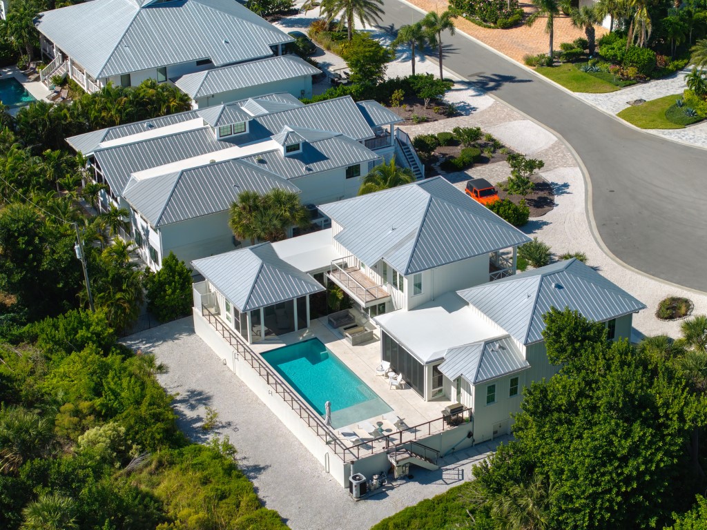 Luxury housing investment: essential guide