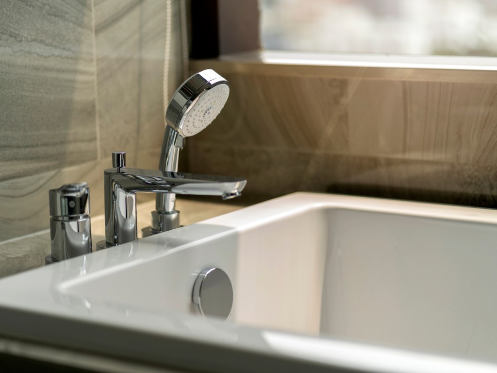 Idées pour rénover une baignoire sans démolition