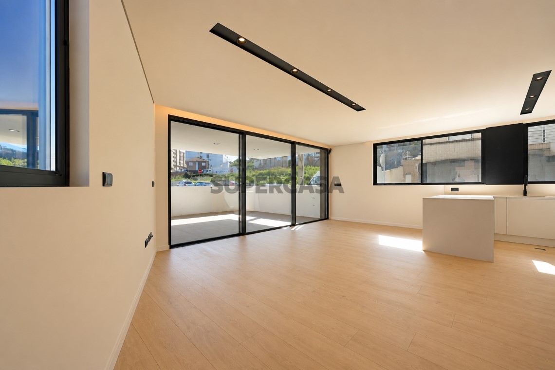 Apartamento à venda em Gondomar (São Cosme), Valbom e Jovim