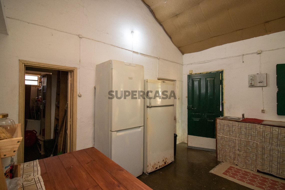 Moradia Urbana + Terreno Rústico - oportunidade única em Urra, Portalegre