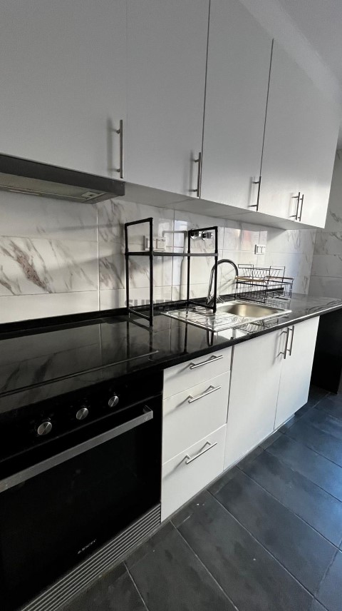 Apartamento T1+1 R/C com Logradouro e Churrasqueira