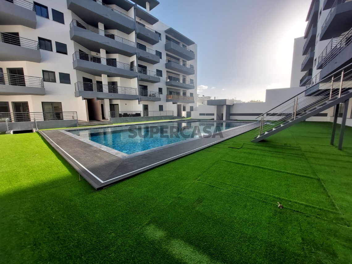 Nova construção à venda na Rua Azinhaga da Patinha
