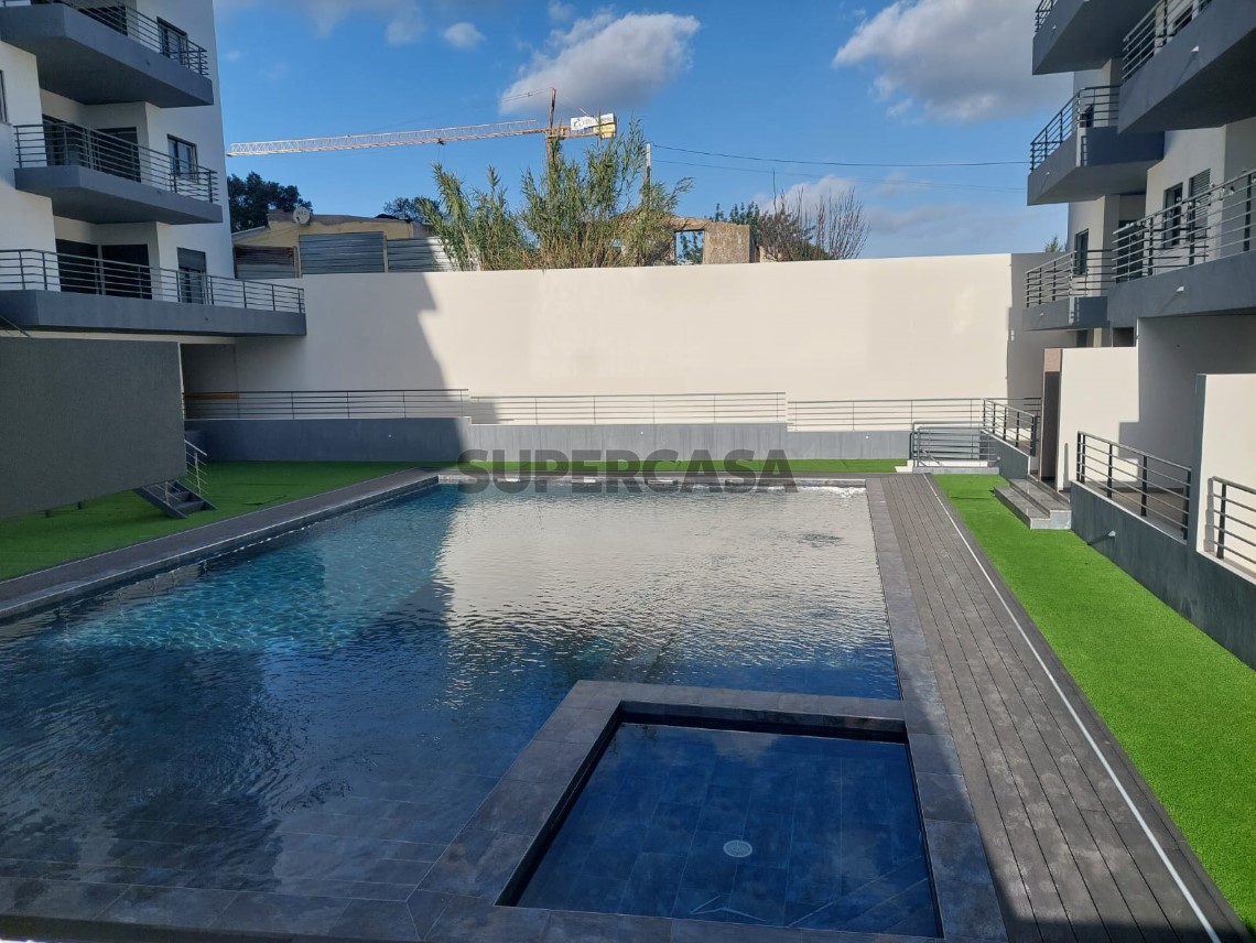 Nova construção à venda na Rua Azinhaga da Patinha