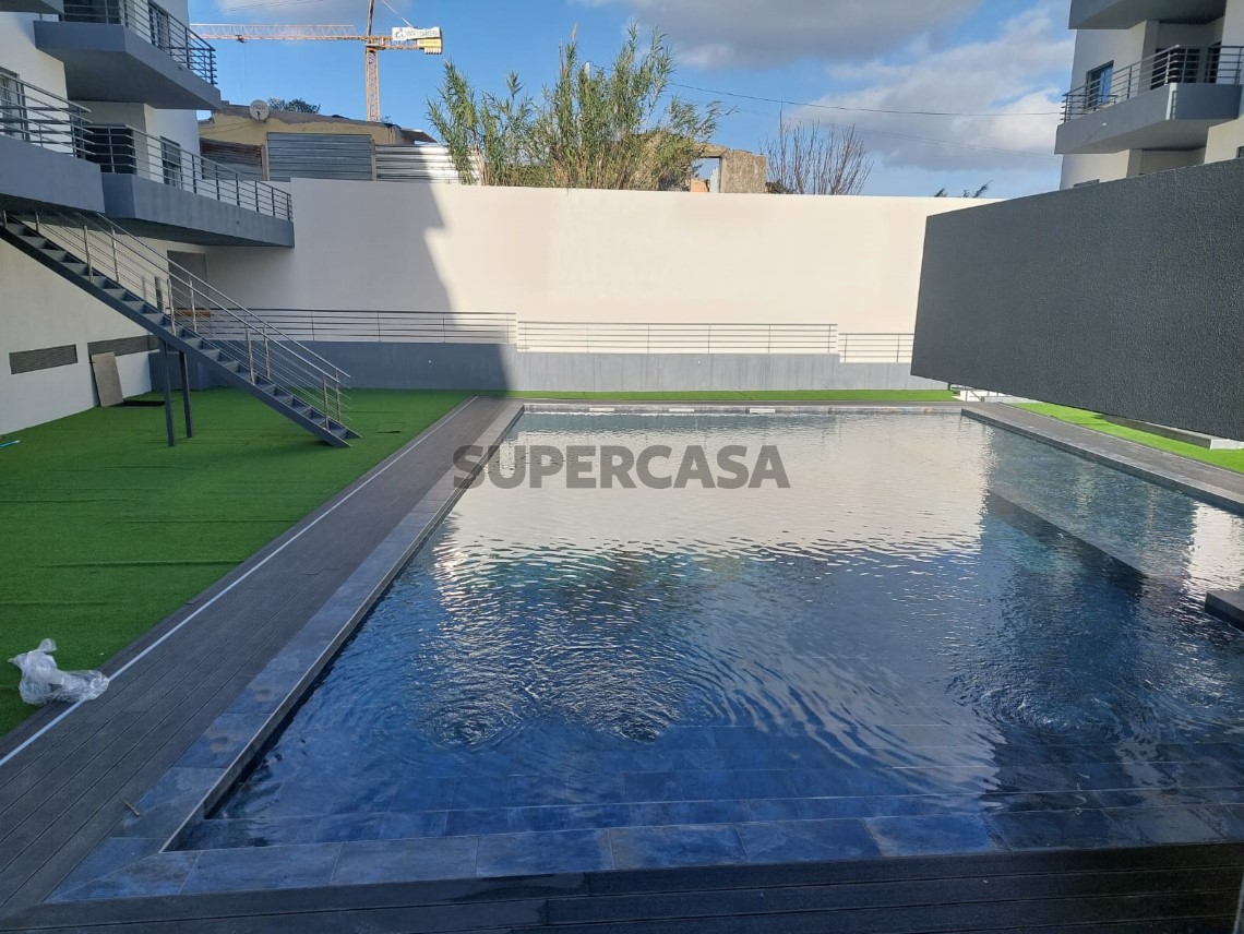 Nova construção à venda na Rua Azinhaga da Patinha