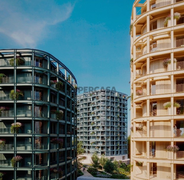 Lake Towers, Porto