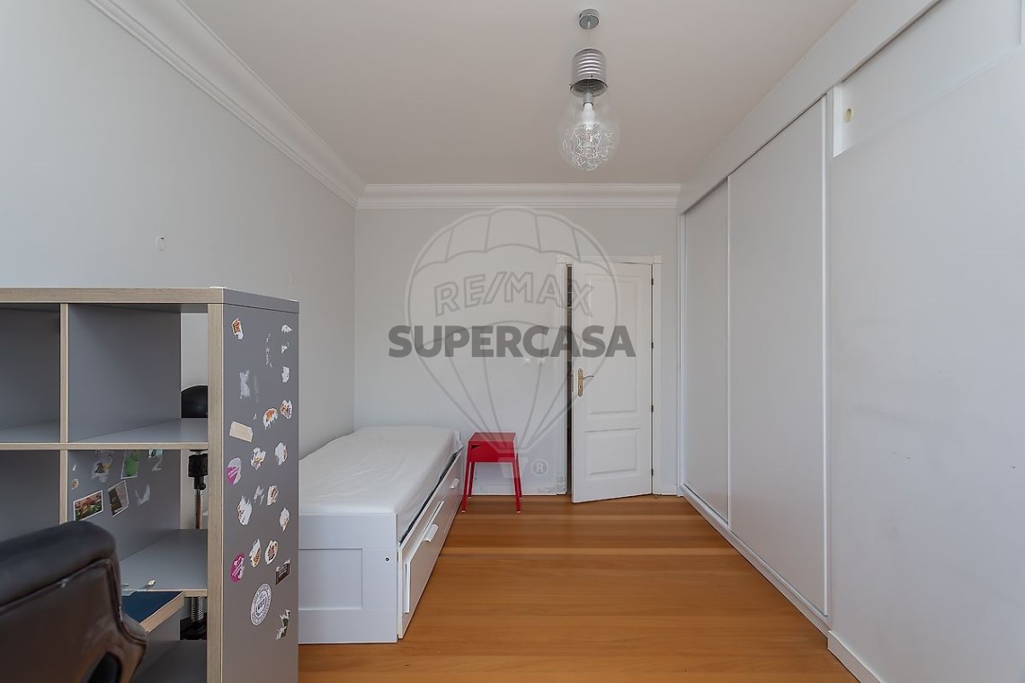 Appartement 4 kamers voor huren Op S.Maria e S.Miguel, S.Martinho, S.Pedro Penaferrim
