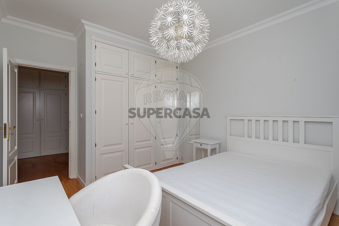 Appartement 4 kamers voor huren Op S.Maria e S.Miguel, S.Martinho, S.Pedro Penaferrim
