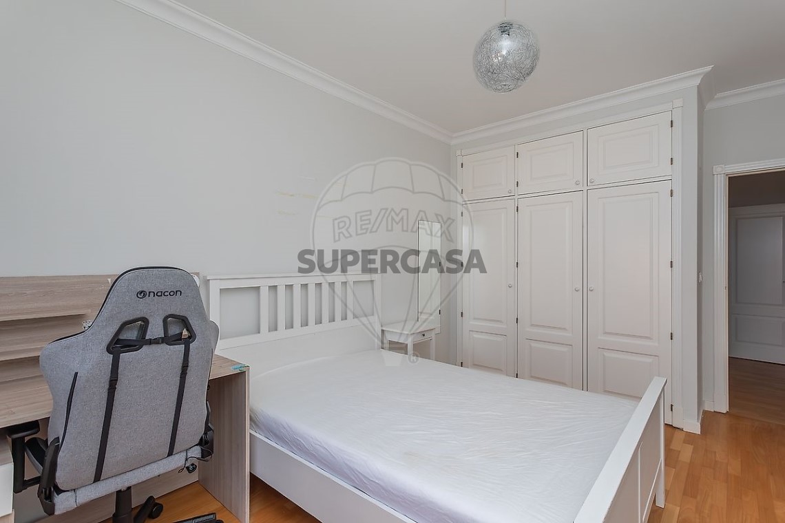 Appartement 4 kamers voor huren Op S.Maria e S.Miguel, S.Martinho, S.Pedro Penaferrim
