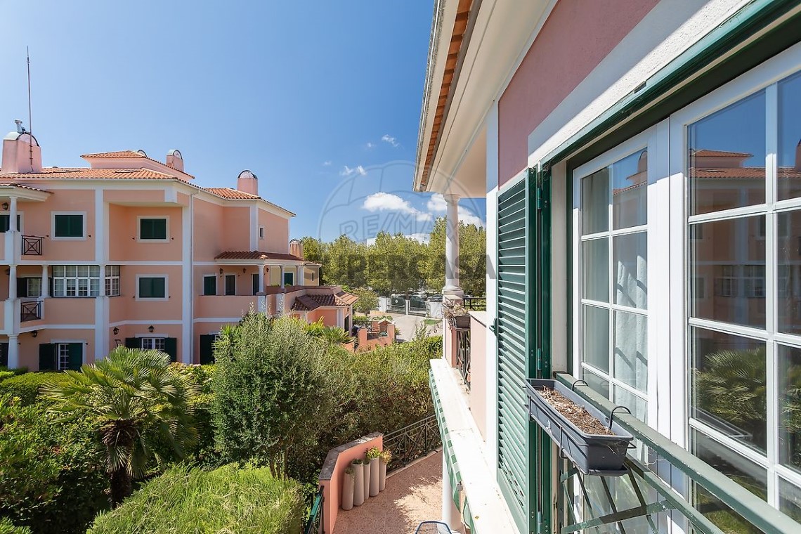 Appartement 4 kamers voor huren Op S.Maria e S.Miguel, S.Martinho, S.Pedro Penaferrim