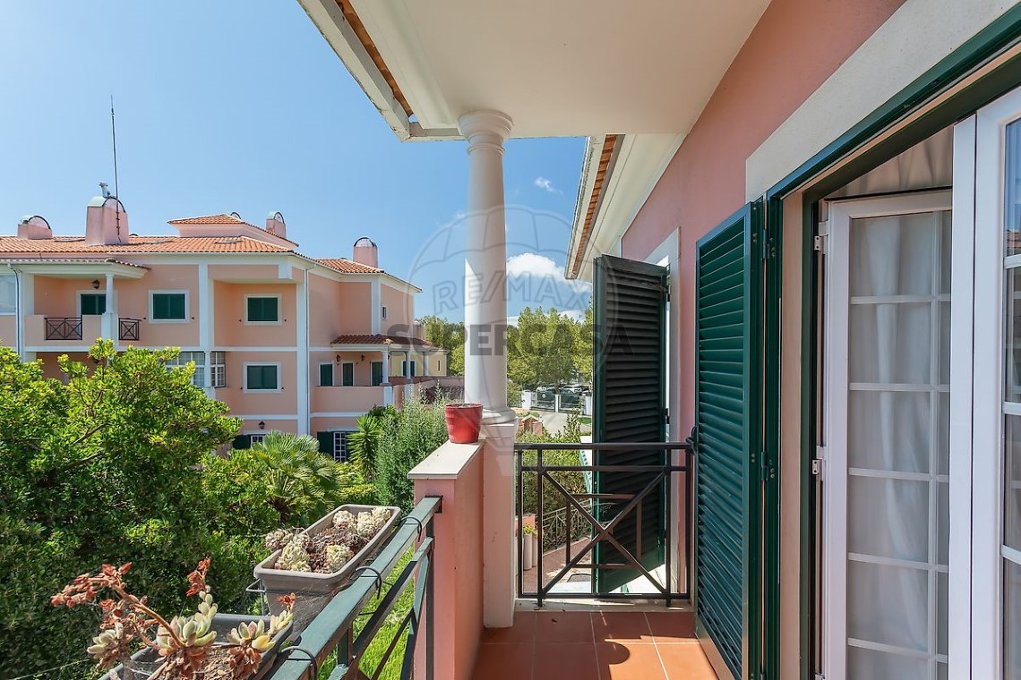 Appartement 4 kamers voor huren Op S.Maria e S.Miguel, S.Martinho, S.Pedro Penaferrim