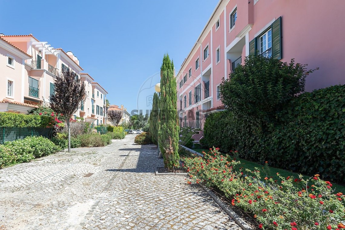 Appartement 4 kamers voor huren Op S.Maria e S.Miguel, S.Martinho, S.Pedro Penaferrim