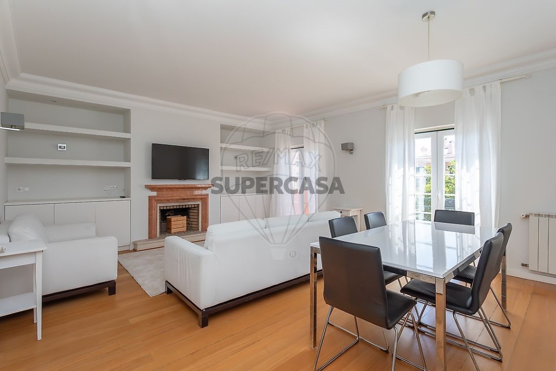 Appartement 4 kamers voor huren Op S.Maria e S.Miguel, S.Martinho, S.Pedro Penaferrim