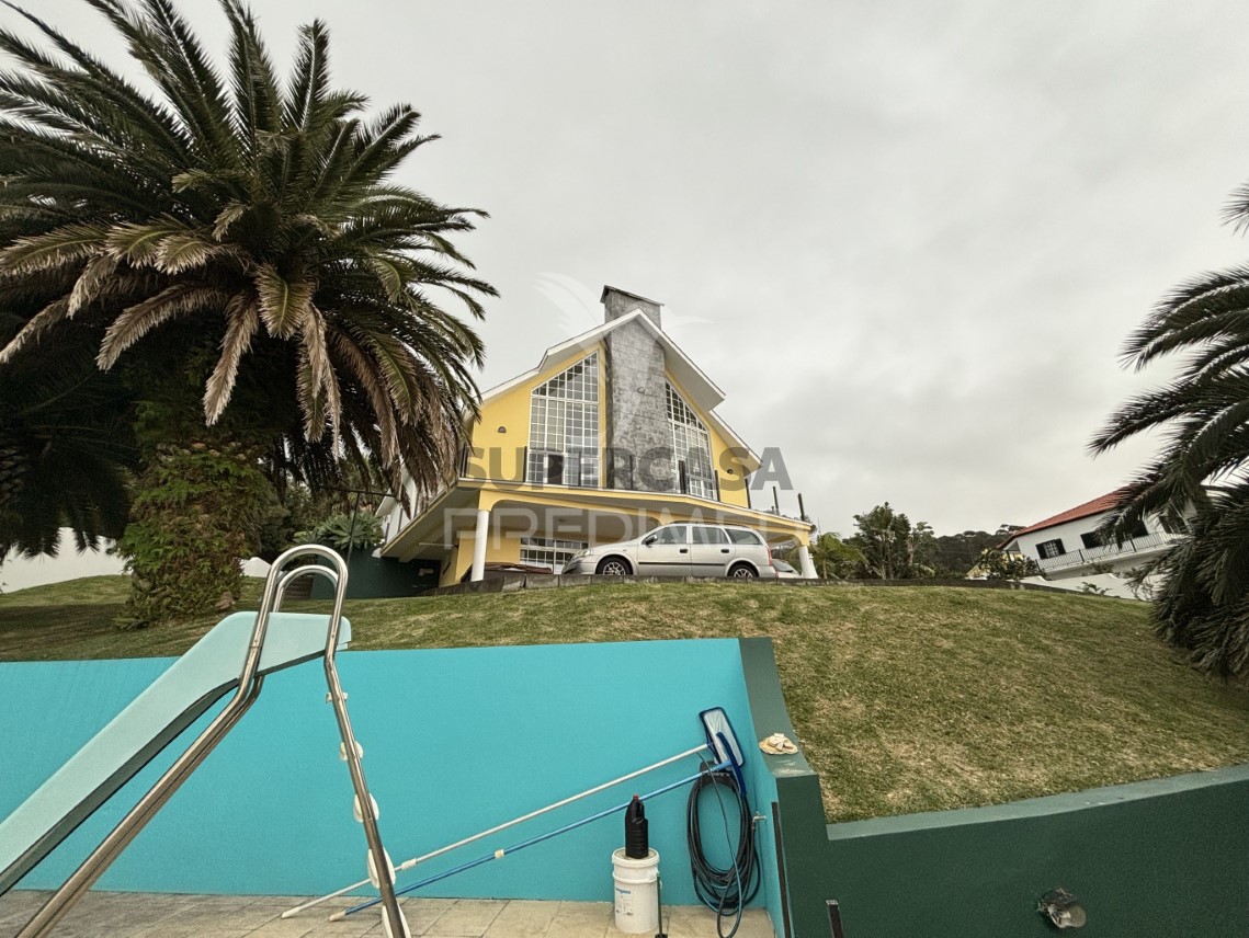 Huis 4 kamers verkoop Op Urzelina (São Mateus)