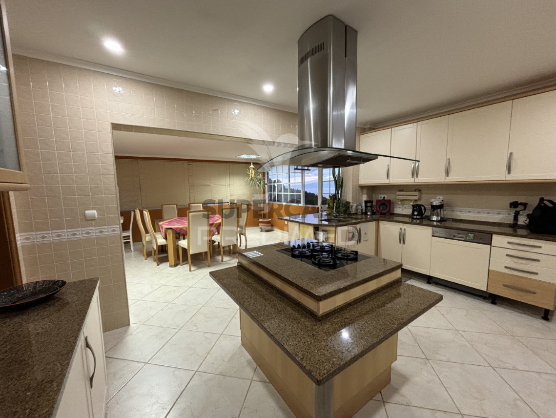Huis 4 kamers verkoop Op Urzelina (São Mateus)