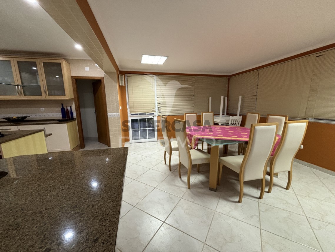 Huis 4 kamers verkoop Op Urzelina (São Mateus)