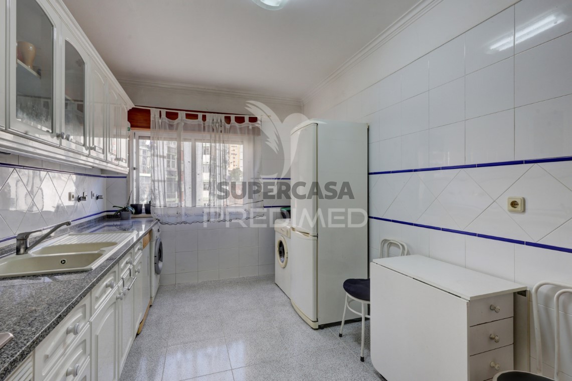 Apartment 2 Zimmer verkaufen auf Massamá e Monte Abraão