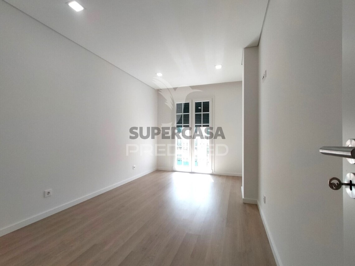 Apartment 3 Zimmer verkaufen auf Águas Livres