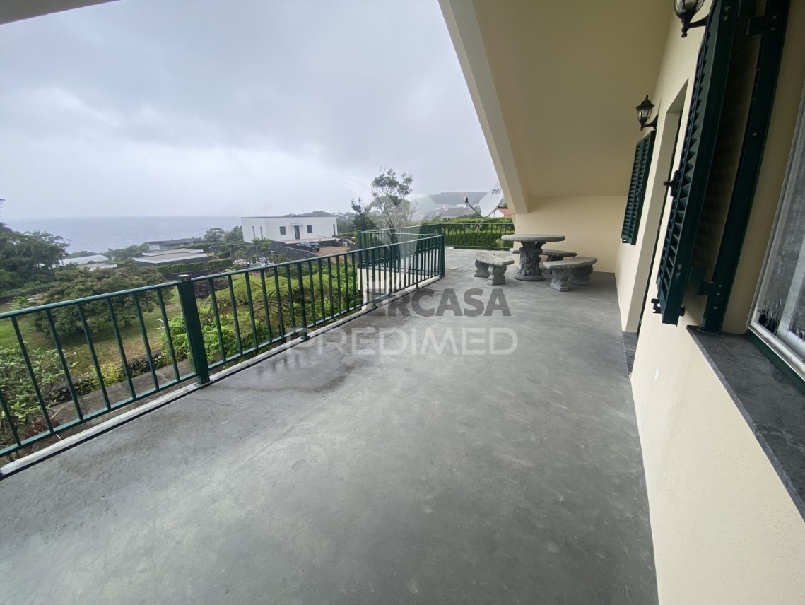 Haus 3 Zimmer verkaufen auf Urzelina (São Mateus)