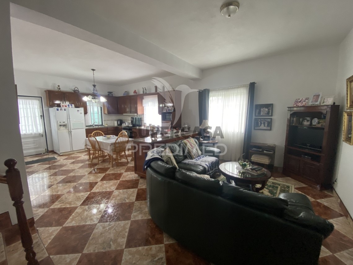 Haus 3 Zimmer verkaufen auf Urzelina (São Mateus)