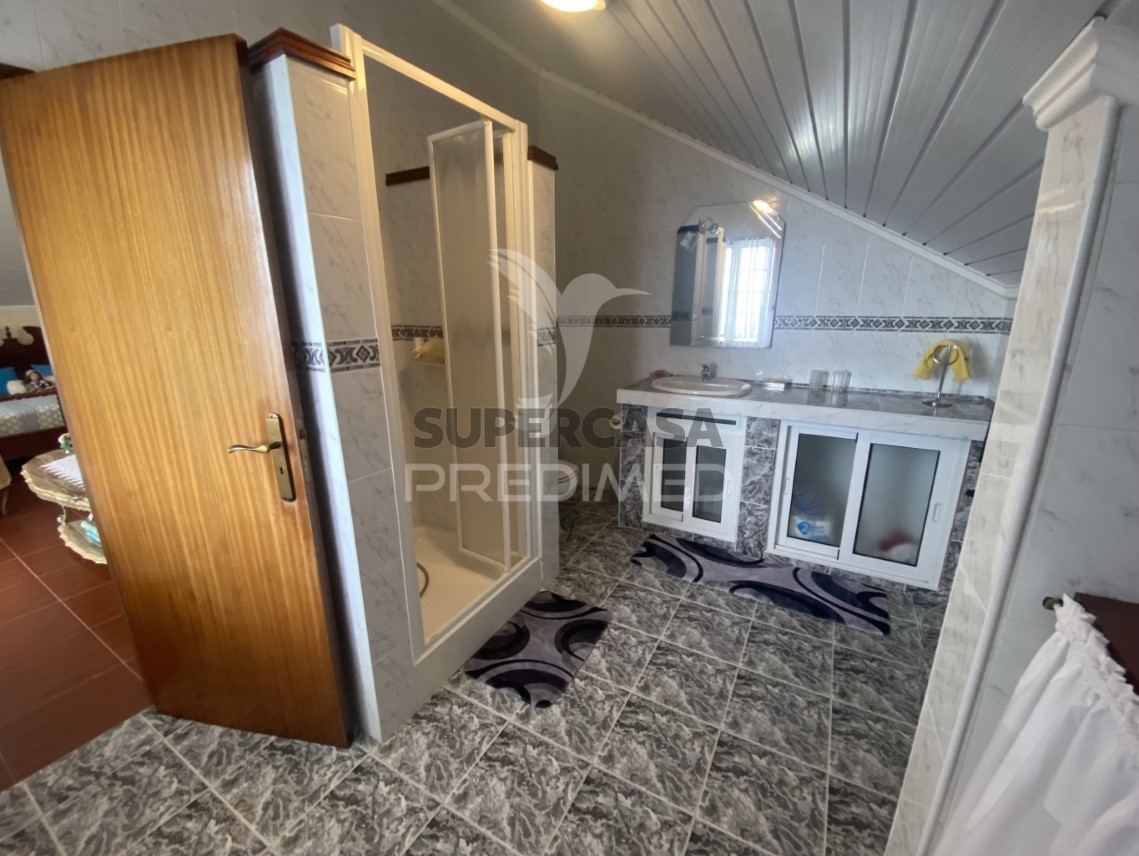 Haus 3 Zimmer verkaufen auf Urzelina (São Mateus)