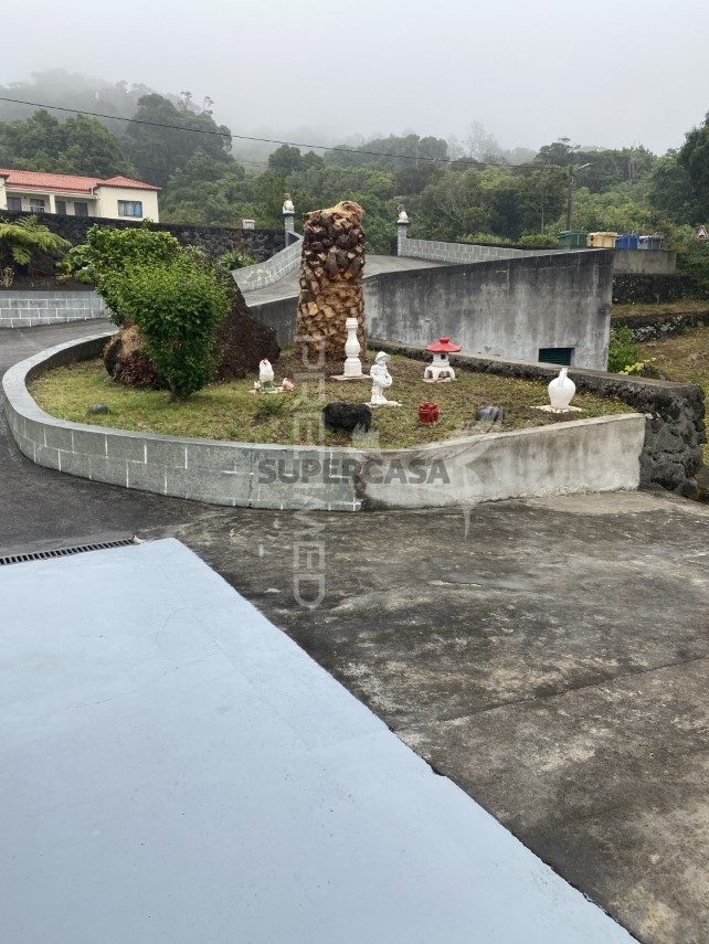 Haus 3 Zimmer verkaufen auf Urzelina (São Mateus)