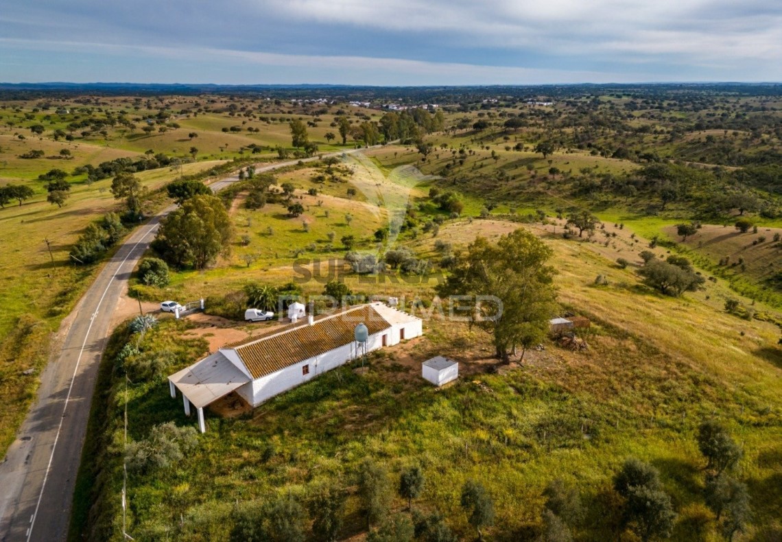 Corps de ferme de l'Alentejo 4 Chambres vendre au Serpa (Salvador e Santa Maria)