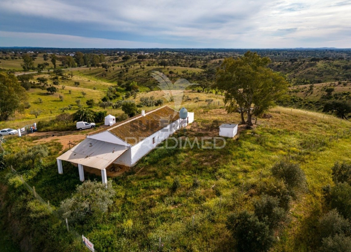 Corps de ferme de l'Alentejo 4 Chambres vendre au Serpa (Salvador e Santa Maria)