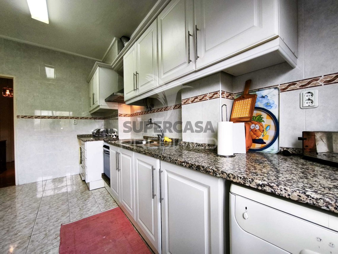 Apartment 2 Zimmer verkaufen auf Águas Livres