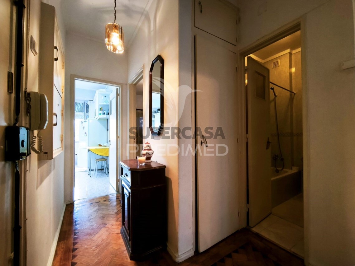 Apartment 2 Zimmer verkaufen auf Águas Livres