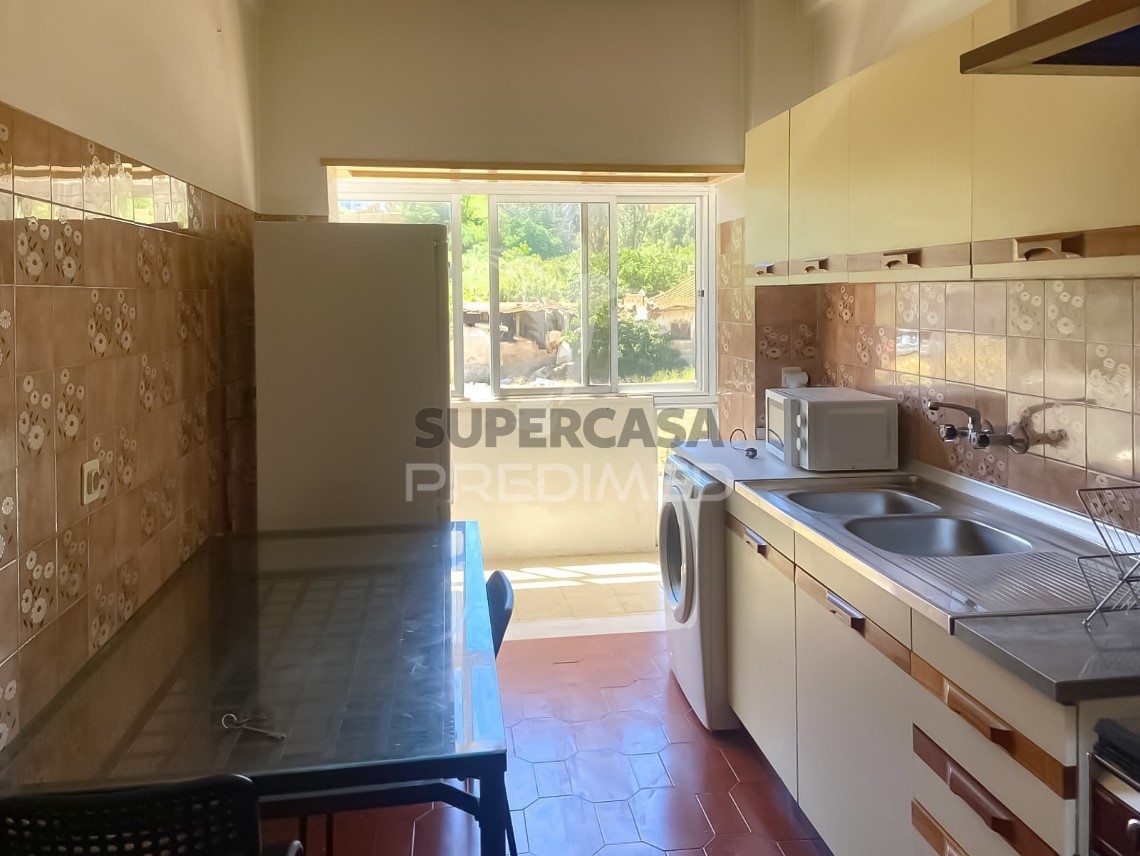 Apartment 2 Zimmer verkaufen auf Massamá e Monte Abraão