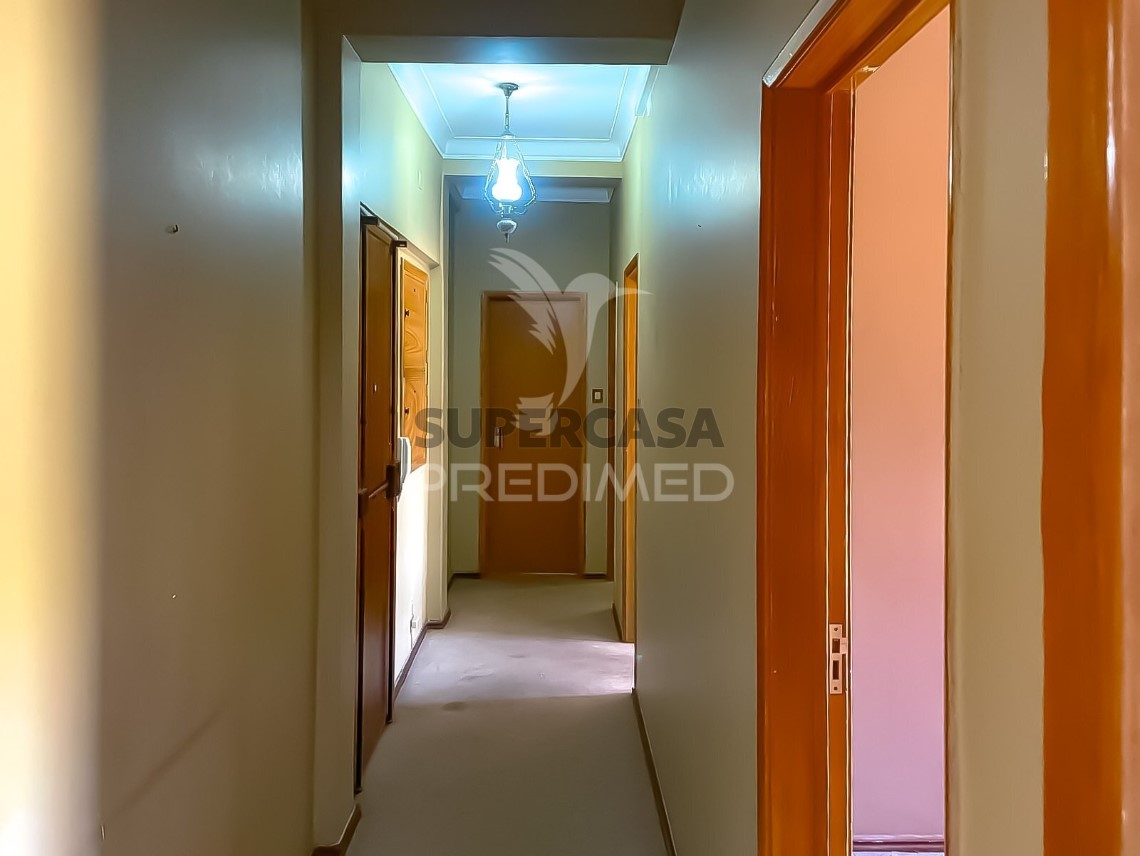 Apartment 2 Zimmer verkaufen auf Massamá e Monte Abraão