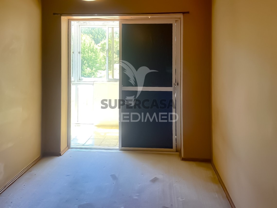 Apartment 2 Zimmer verkaufen auf Massamá e Monte Abraão