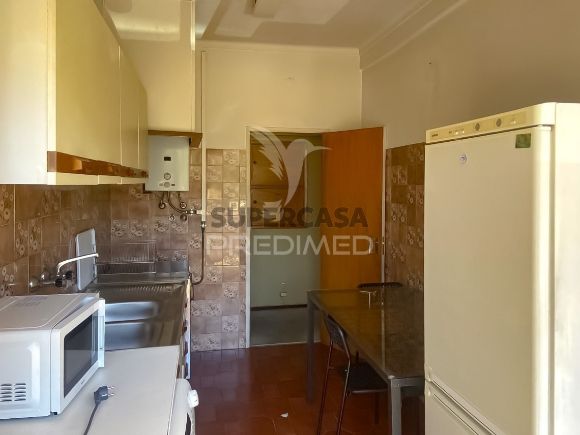 Apartment 2 Zimmer verkaufen auf Massamá e Monte Abraão