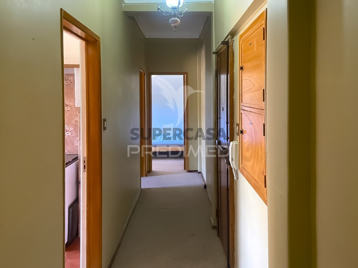 Apartment 2 Zimmer verkaufen auf Massamá e Monte Abraão