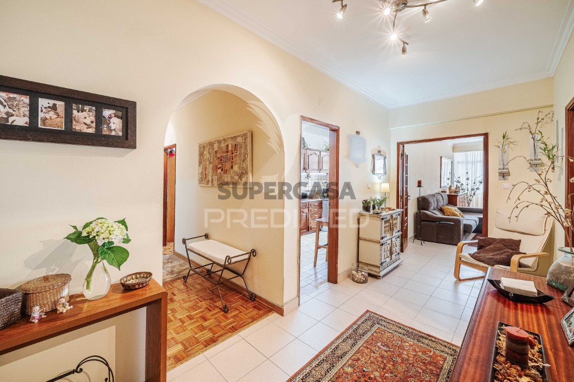 Apartment 3 Zimmer verkaufen auf Massamá e Monte Abraão