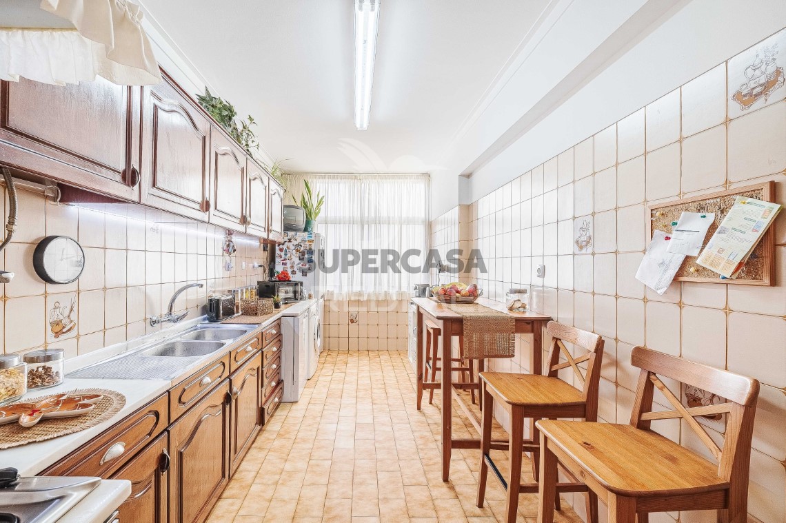 Apartment 3 Zimmer verkaufen auf Massamá e Monte Abraão