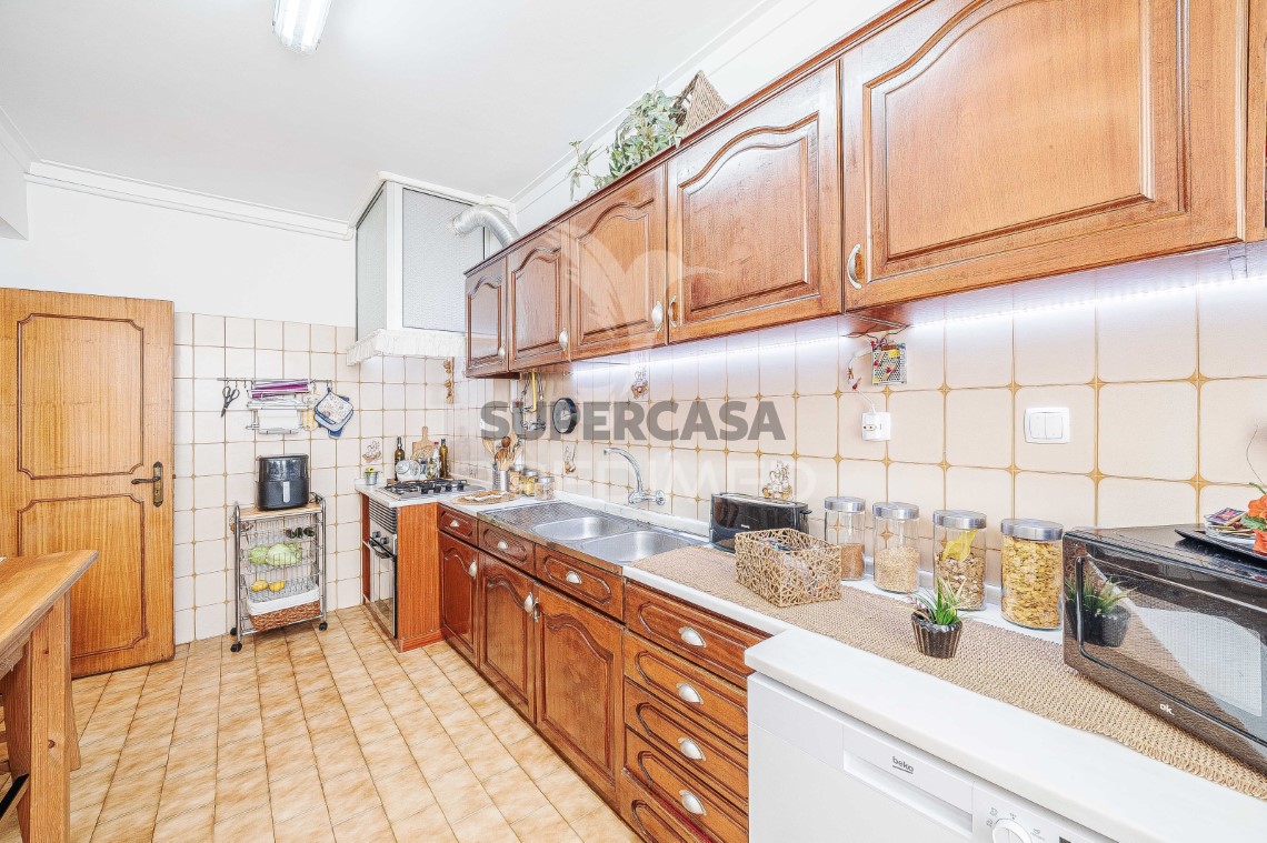 Apartment 3 Zimmer verkaufen auf Massamá e Monte Abraão