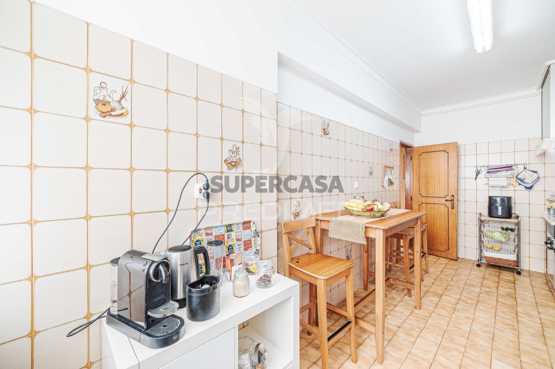 Apartment 3 Zimmer verkaufen auf Massamá e Monte Abraão