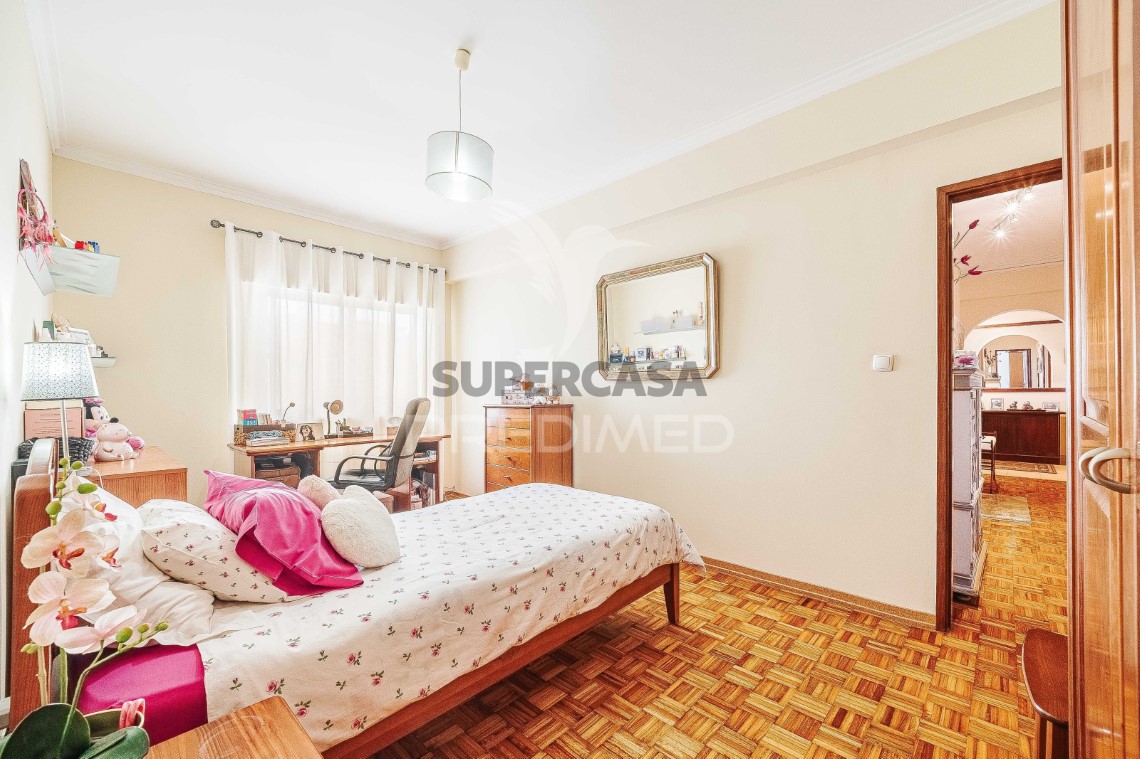 Apartment 3 Zimmer verkaufen auf Massamá e Monte Abraão