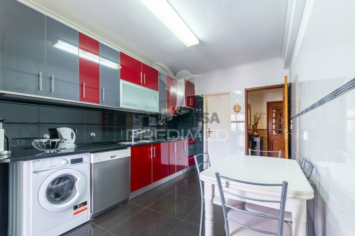 Apartment 3 Zimmer verkaufen auf Massamá e Monte Abraão