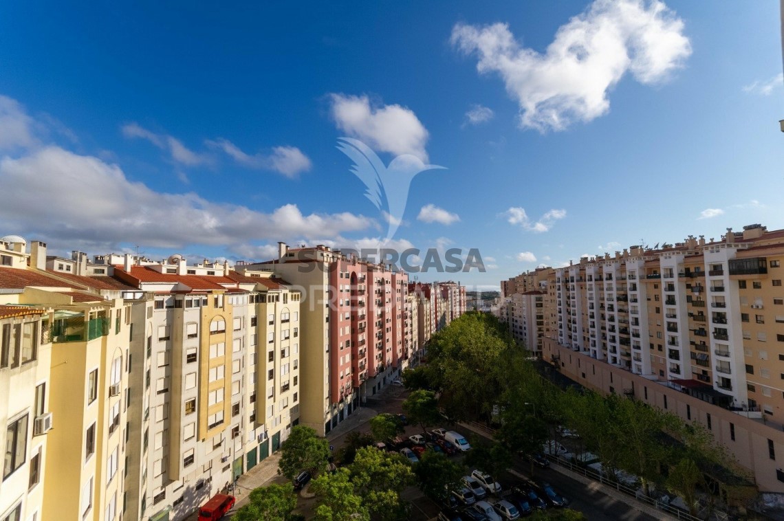 Apartment 3 Zimmer verkaufen auf Massamá e Monte Abraão
