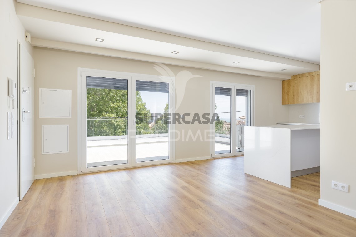 Apartment 2 Zimmer verkaufen auf Santa Iria de Azoia, São João da Talha e Bobadela