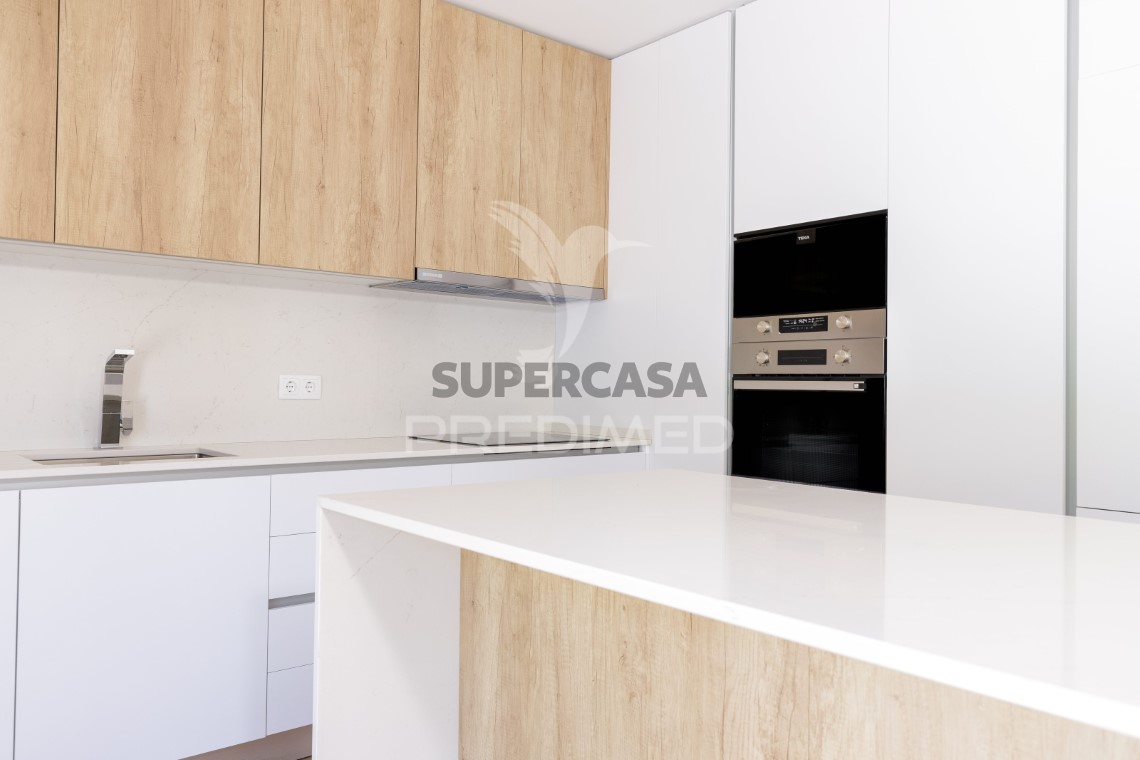 Apartment 2 Zimmer verkaufen auf Santa Iria de Azoia, São João da Talha e Bobadela